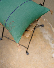 Load image into Gallery viewer, Linen Throw Pillow-Manabi