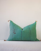 Load image into Gallery viewer, linen throw pillow
