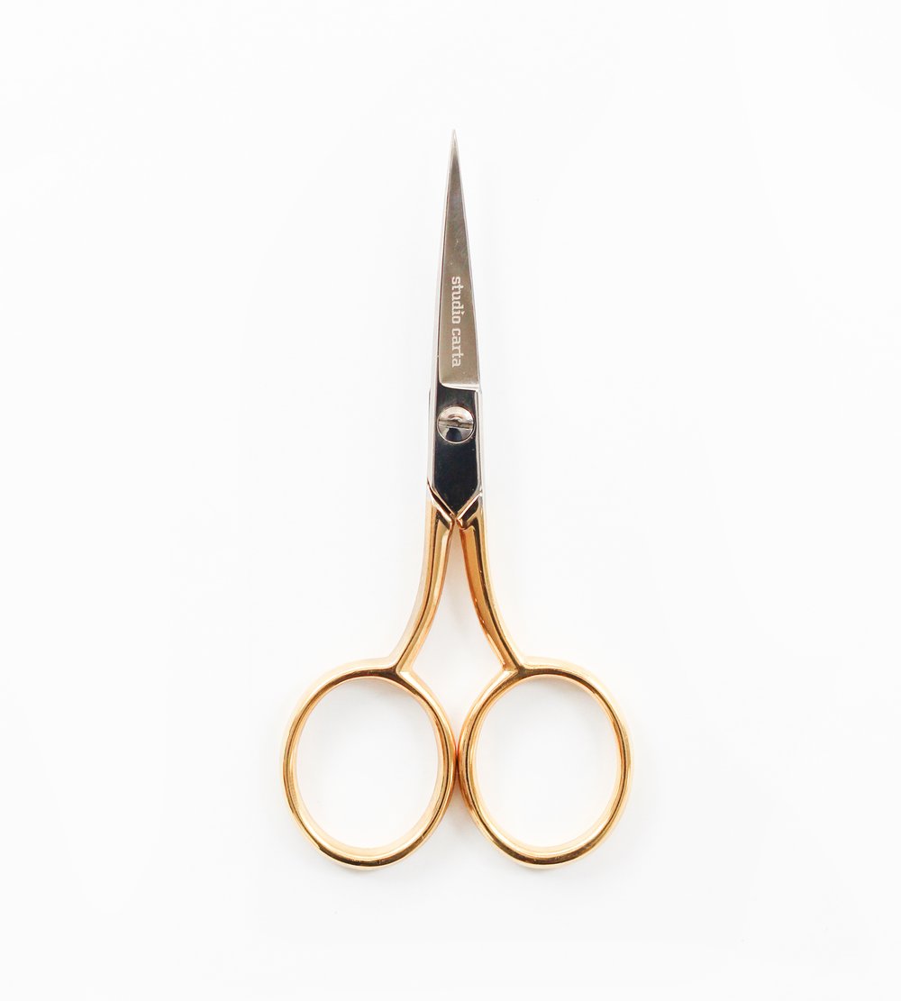 ribbon scissors